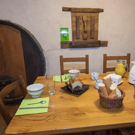 Ferme De Malo Bed and Breakfast Etrigny Buitenkant foto